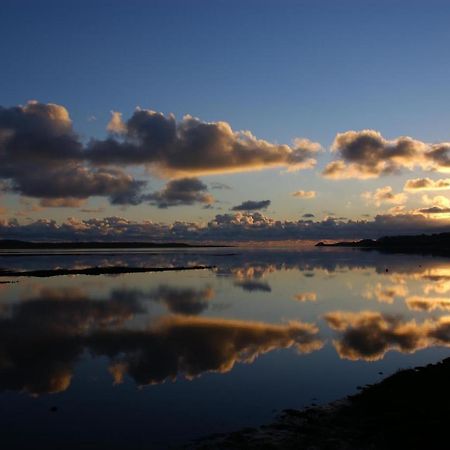 Llanw Malltraeth - Malltraeth Tides Llangadwaladr  Екстер'єр фото